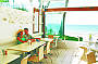 Dining at Noosa beach