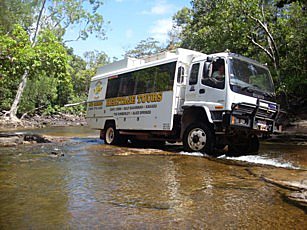 4WD Safari Vehicle