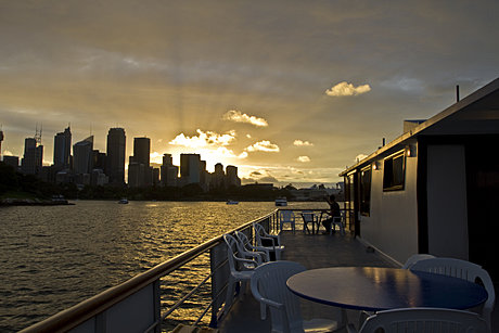 Sydney Harbour Cruise MAMAMIA ABBA TRIBUTE SHOW DINNER